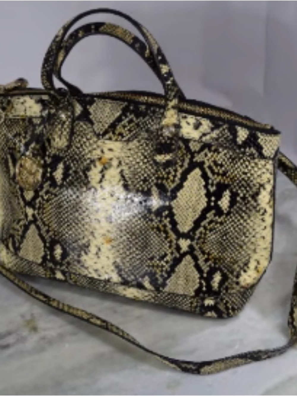 Henri Bendel W 57th Uptown Satchel Python Embossed yellow and black leather NWOT - Picture 6 of 11